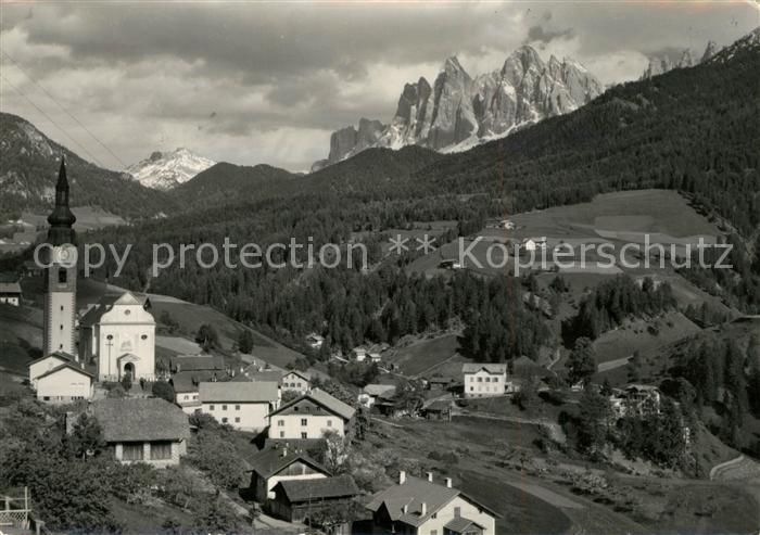 Villnoess St Peter mit Geisler