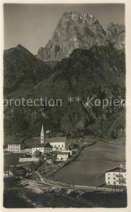 Innerpflersch Ortsansicht mit Kirche Alpen