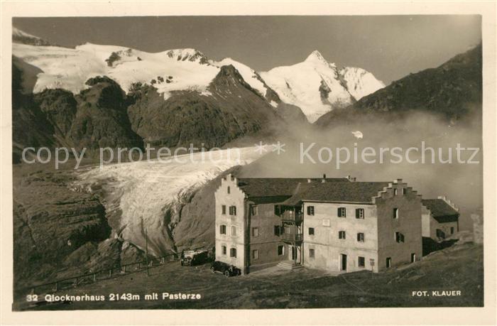 Glocknerhaus mit Pasterze Gletscher Hohe Tauern