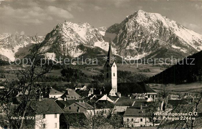 Windischgarsten Ortsansicht mit Kirche Pyhrgas Ennstaler Alpen