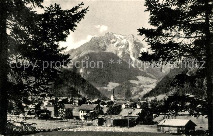Mayrhofen Zillertal Panorama mit Blick zum Gruenberg Zillertaler Alpen