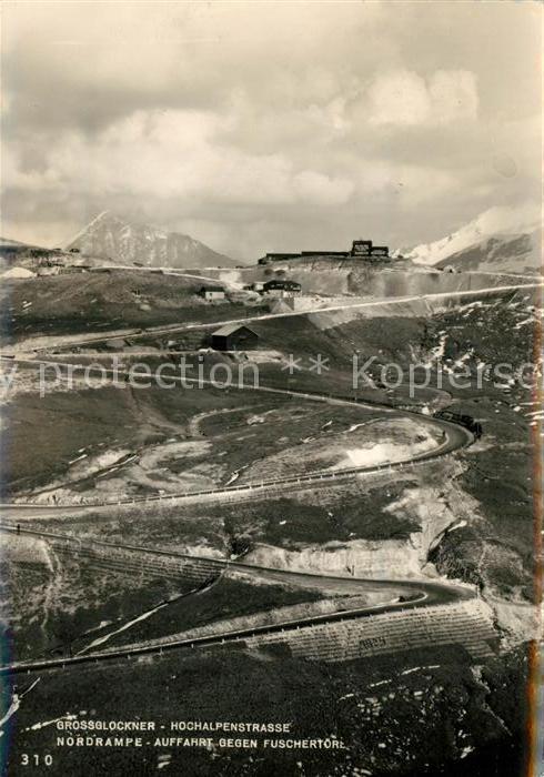 Grossglockner Hochalpenstrasse Nordrampe Auffahrt gegen Fuschertoerl Nationalpar