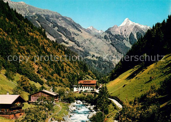 Mayrhofen Zillertal Alpenmotiv mit Gasthof Pension Zillergrund gegen Brandbergko