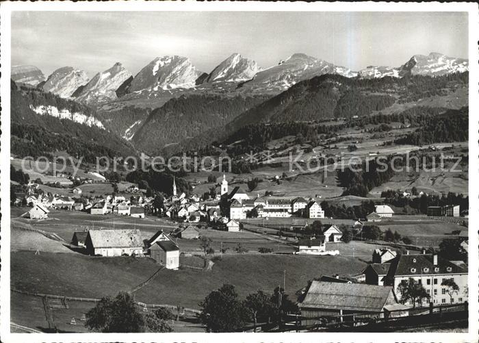 Nesslau mit Churfirsten