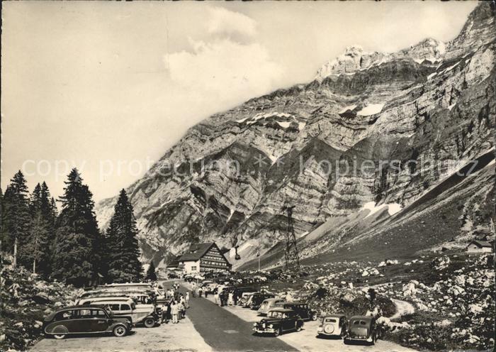 Schwaegalp AR Buffet Schwebebahn Saentis Autos