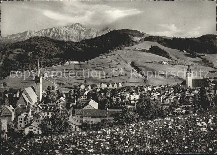 Degersheim SG mit Fuchsacker und Saentis