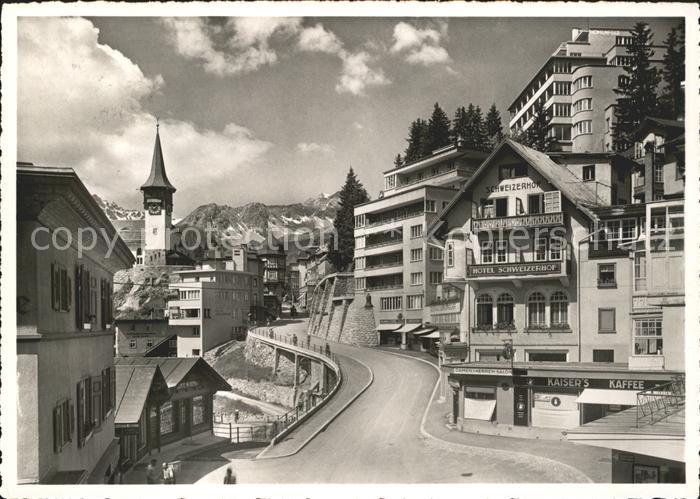Arosa GR Strassenpartie mit Hotel Schweizerhof und Kirche
