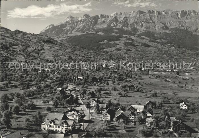 Grabs SG mit Alpstein Saentisgruppe und Kreuzbergen