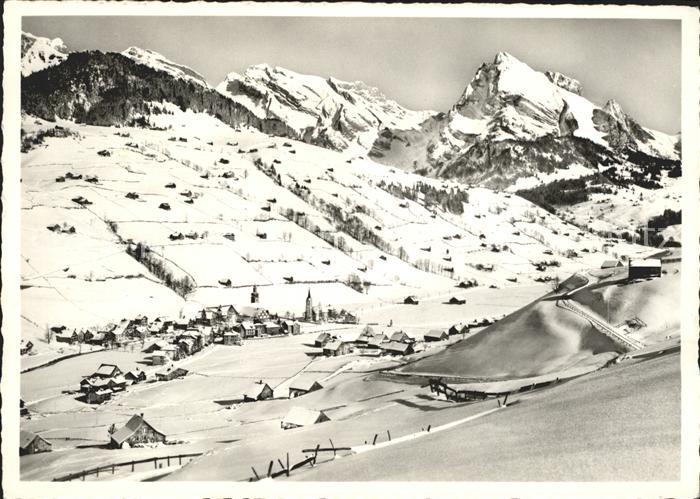 Alt St Johann mit Saentis und Schafberg