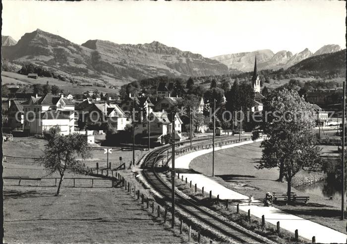 Ebnat-Kappel mit Churfirsten