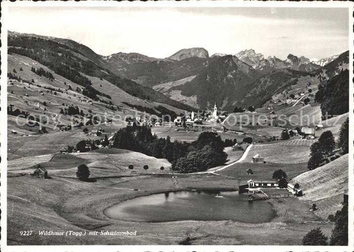 Wildhaus SG Panorama mit Alpen Schwimmbad