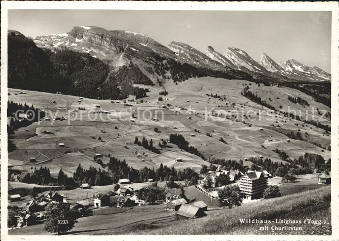 Lisighaus Wildhaus mit Churfirsten