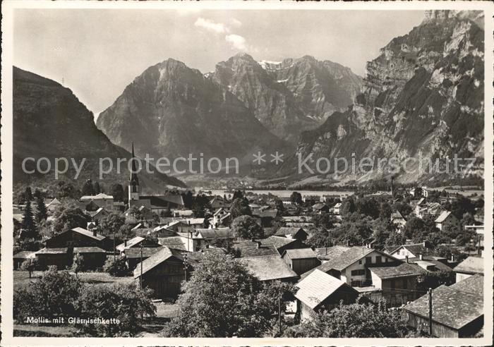 Mollis Gesamtansicht mit Glaernischkette