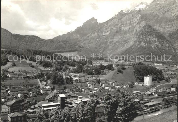 Glarus GL Blick gegen Norden mit Kantonsspital
