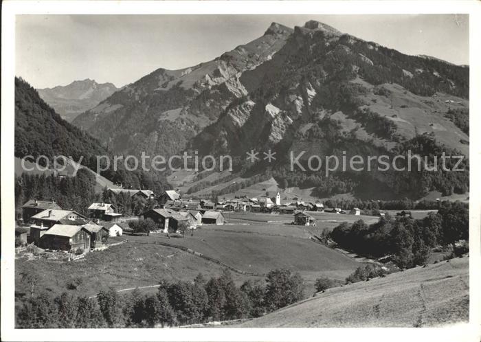 Elm GL Gesamtansicht mit Fahnenstock