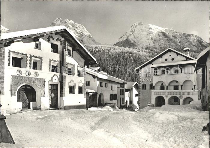 Scuol Dorfplatz mit Unterengadiner Museum