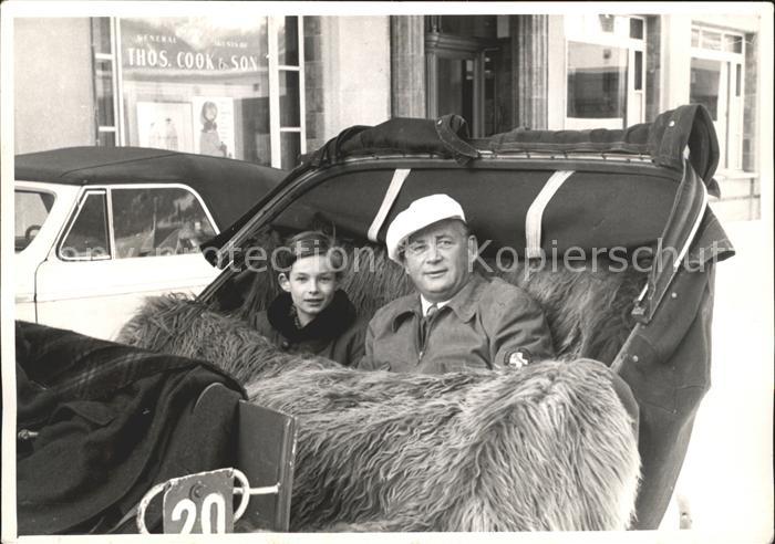 Davos GR Kutschfahrt Opa und Enkel