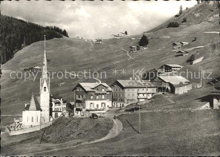 St Antoenien GR Platz