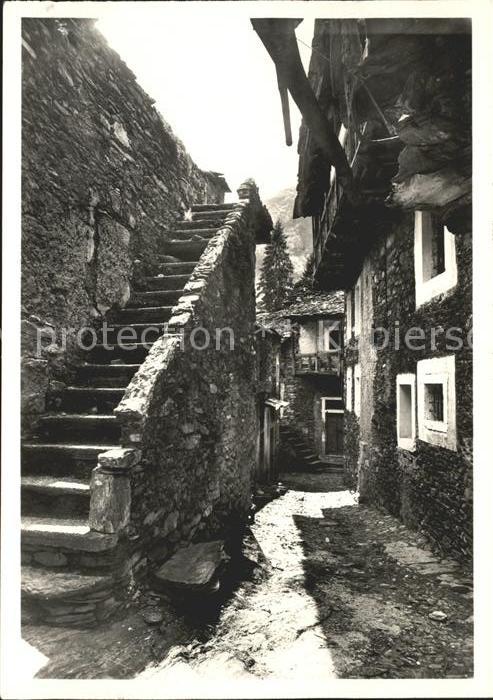 Arcegno Motivo Villaggio Rustica