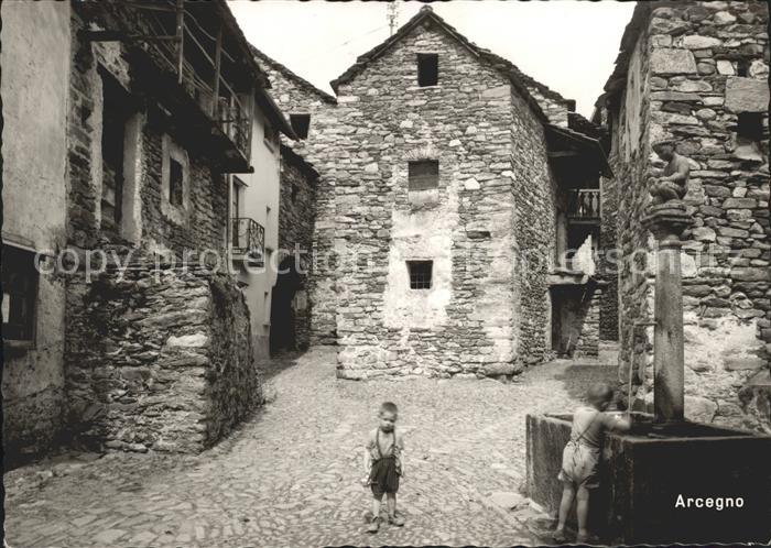 Arcegno Motivo Villaggio