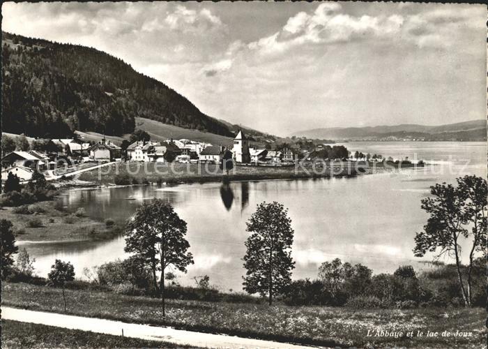 L Abbaye VD Vue generale et le Lac de Joux