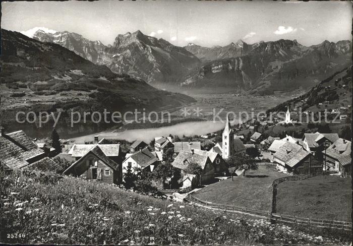 Amden Walensee SG Ortsansicht mit Kirche Walensee Glarneralpen