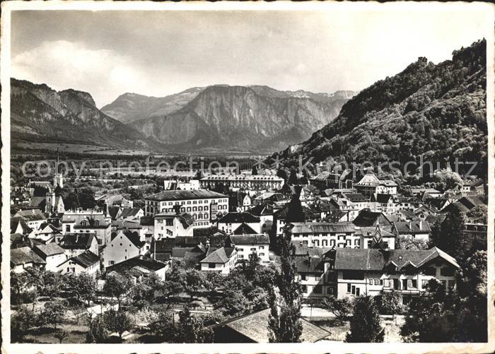 Bad Ragaz Ragatz Blick ueber die Stadt mit Alpenpanorama