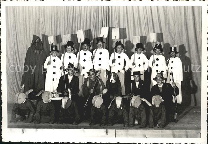 Helvetia Schweiz Männer Trachten Fest