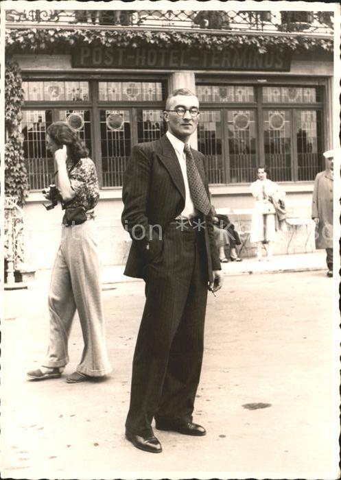 Helvetia Schweiz Mann Kultur Dorfplatz