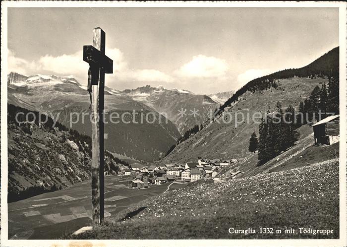 Curaglia Panorama mit Toedigruppe Glarner Alpen Wegekreuz