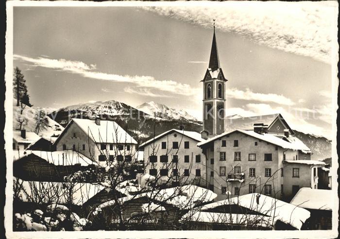 Trins Innsbruck Ortsblick mit Kirche