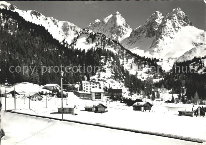 Preda am Albulapass mit Piz dellas Blais