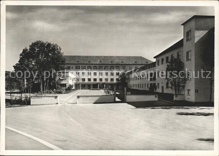 Zollikerberg Kranken- und Diakonissenanstalt Neumuenster Haupteingang