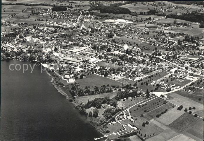 Pfaeffikon ZH Fliegeraufnahme mit Seeufer
