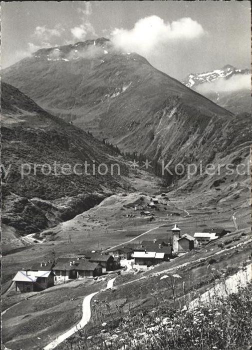 Selva Tujetsch mit Piz Cavradi und Piz Badus