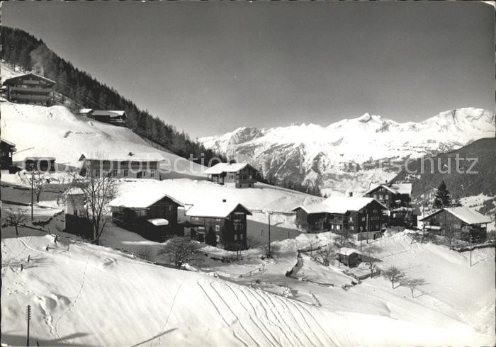 Tschiertschen Dorfpartie mit Calanda