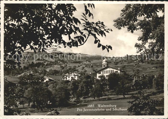 Waltensburg Graubuenden Pro Juventuteheim und Schulhaus