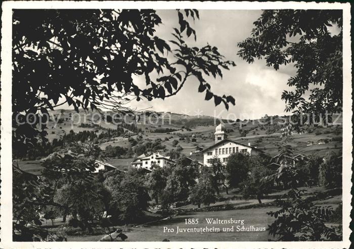 Waltensburg Graubuenden Pro Juventuteheim und Schulhaus