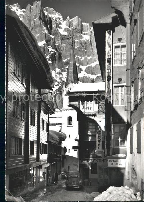 Leukerbad Dorfstrasse mit Leeshoerner