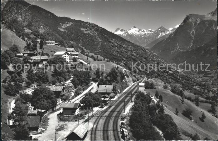 Ausserberg Loetschbergbahn Bortelhorn und Glishorn Walliser Alpen