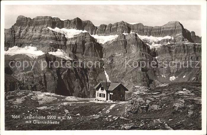 Glaernisch Leglerhuette mit Glaernischkette
