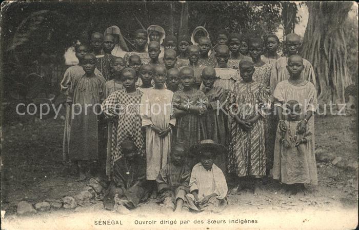 Senegal Ouvroir dirige par des Soeurs indigenes