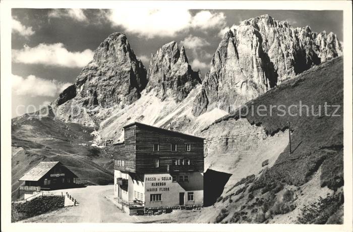 Sassolungo Langkofel Rifugio Maria Flora al Passo di Sella
