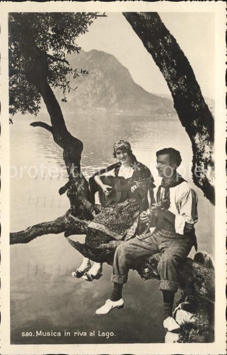Gitarre Mandoline Baum musica in riva al Lago