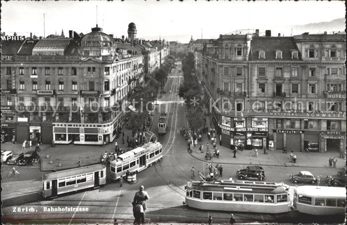 Strassenbahn Bahnhofplatz Zuerich