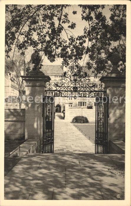 New Haven Connecticut Yale University Berkeley College South Court Gateway