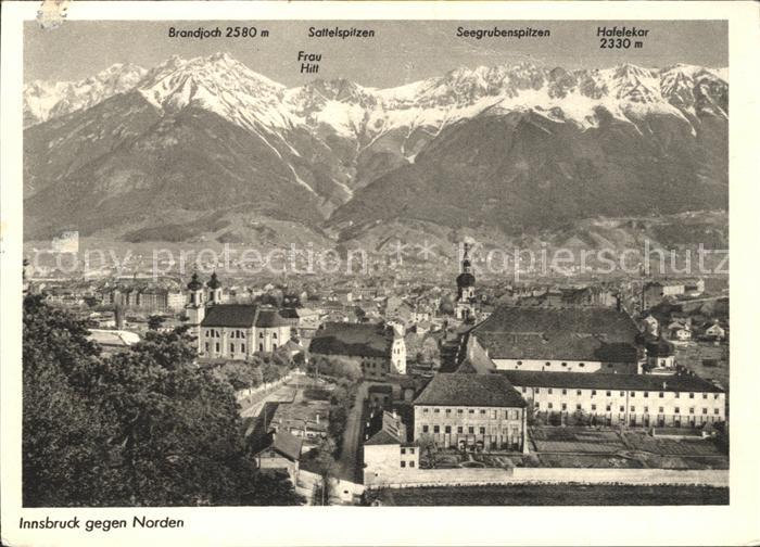 Innsbruck mit Alpen