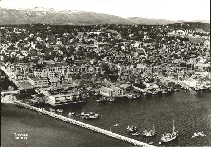 Tromsø Fliegeraufnahme Hafen