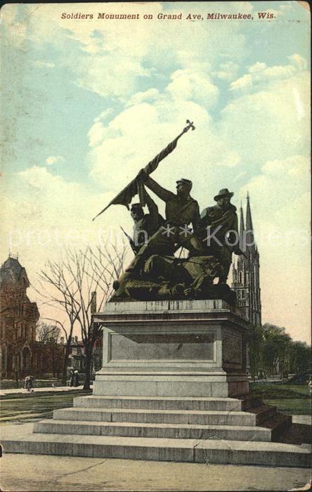 Milwaukee Wisconsin Soldiers Monument on Grand Avenue Kriegerdenkmal