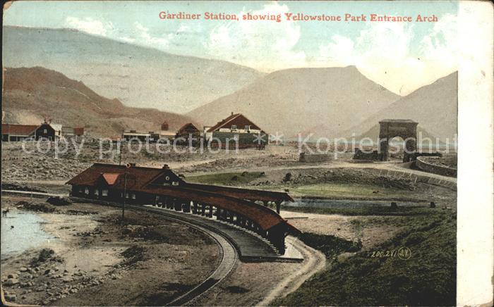 Yellowstone National Park Gardiner Station Yellowstone Park Entrance Arch